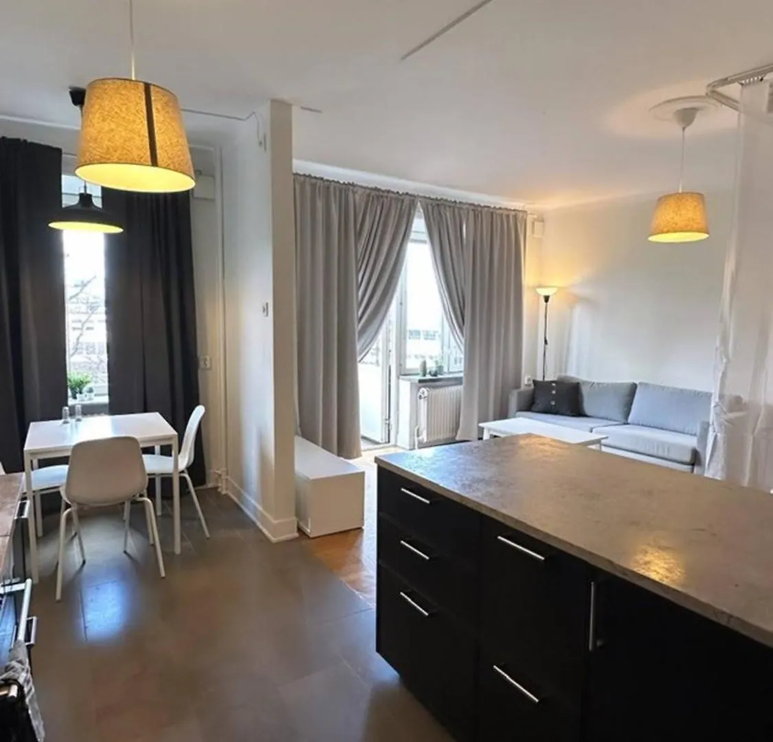 Cozy And Central Apartment Gotemburgo
