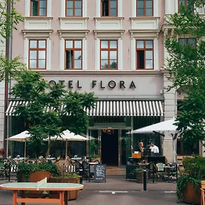Flora Hotel